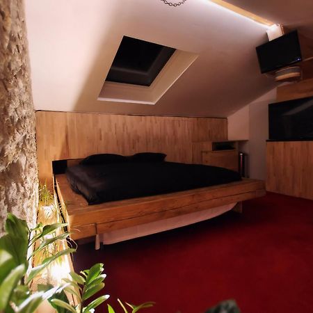 Hostel Les Cordees Liees Albi Exterior photo